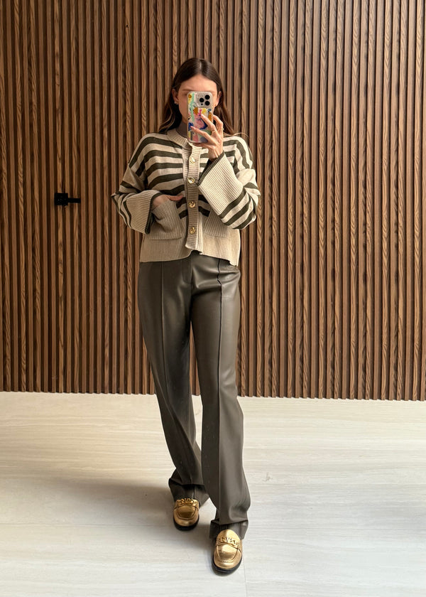 Cárdigan Tacto Suave Rayado con Bolsas